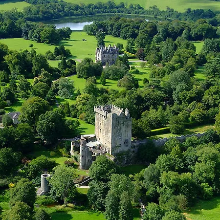 The White House Bed & Breakfast Cork