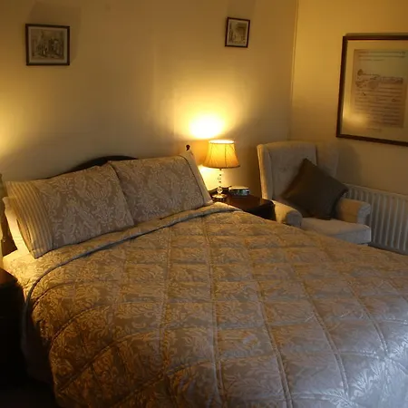 Bed & Breakfast The White House